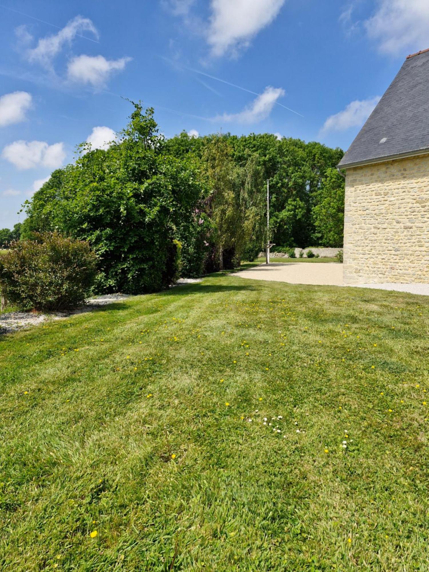 Les Gites Du Val Mandeville-en-Bessin Екстер'єр фото